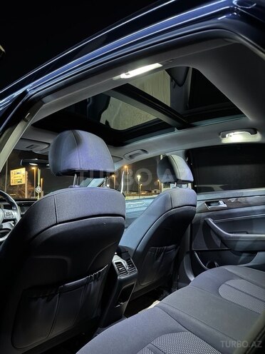 Hyundai Sonata-14
