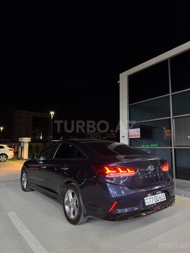 Hyundai Sonata-6