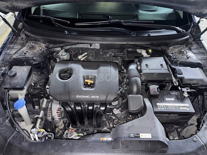 Hyundai Sonata-8