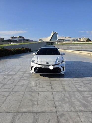 Toyota Camry-1