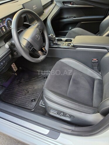 Toyota Camry-10