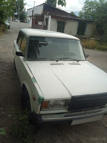 LADA (VAZ) 2107-2