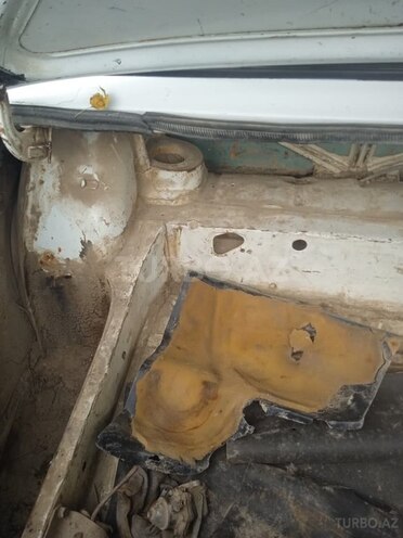 LADA (VAZ) 2107-8