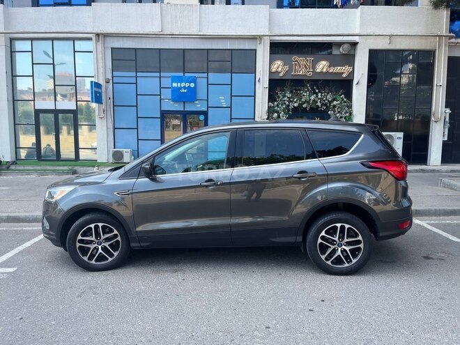 Ford Escape-2