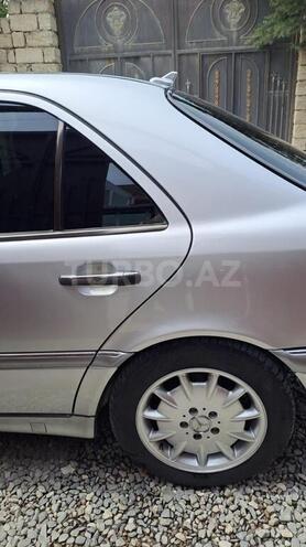 Mercedes C 240-10