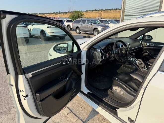 Porsche Cayenne-15