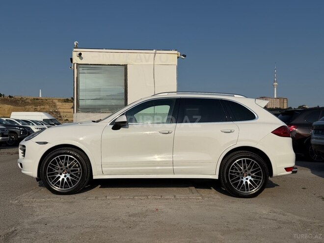 Porsche Cayenne-6