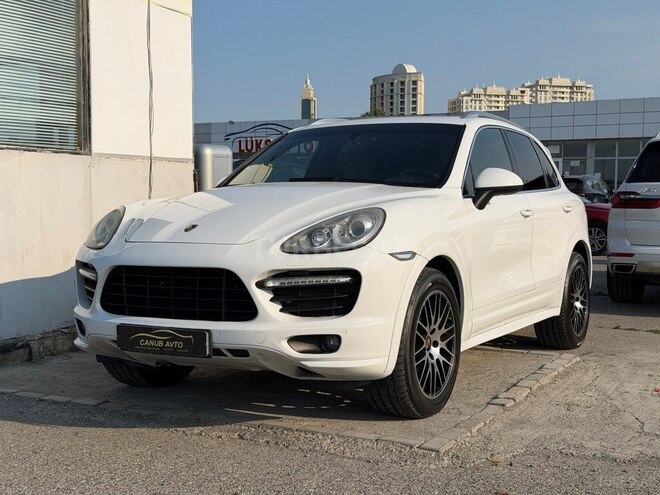 Porsche Cayenne-2