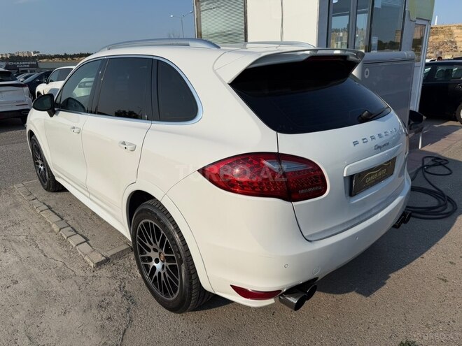 Porsche Cayenne-7
