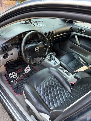 Volkswagen Passat-7