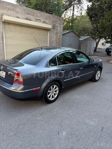 Volkswagen Passat-4
