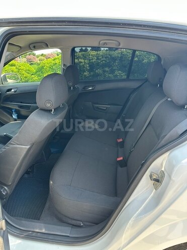Opel Astra-8
