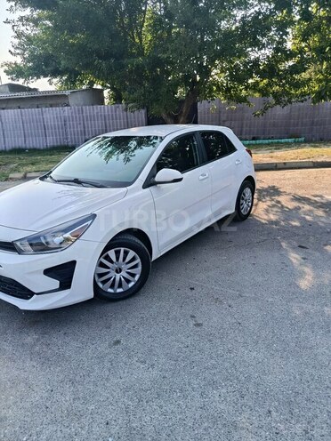 Kia Rio-4