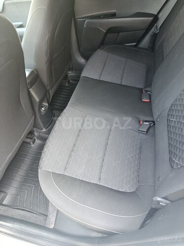 Kia Rio-6