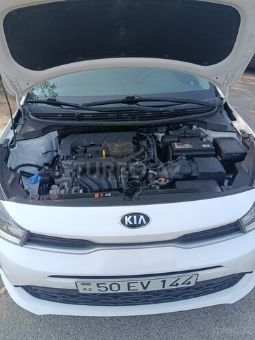 Kia Rio-10