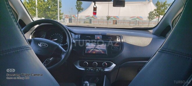 Kia Rio-5
