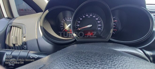 Kia Rio-10