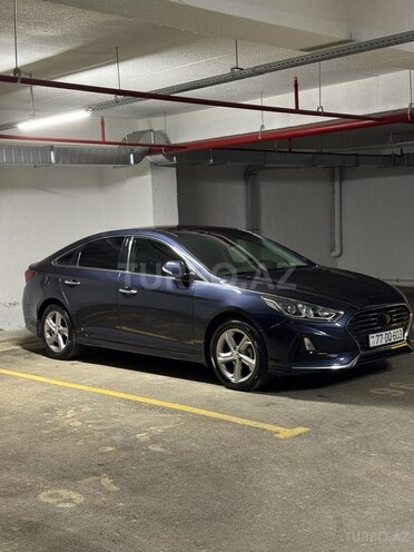 Hyundai Sonata-1
