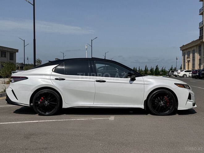 Toyota Camry-3