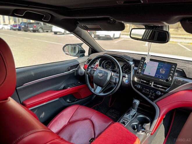 Toyota Camry-5