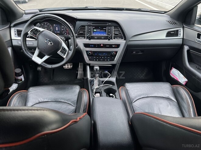 Hyundai Sonata-8