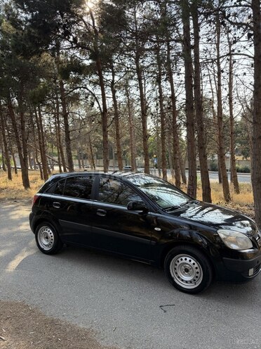 Kia Rio-7