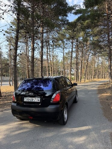 Kia Rio-10