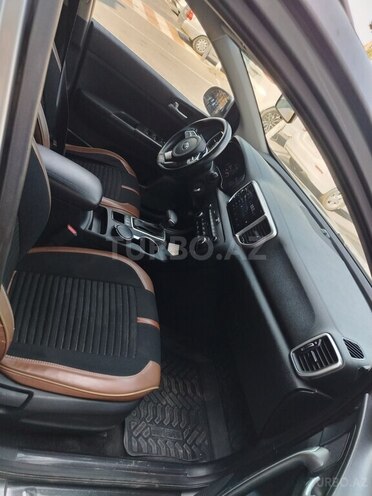 Kia Sportage-15
