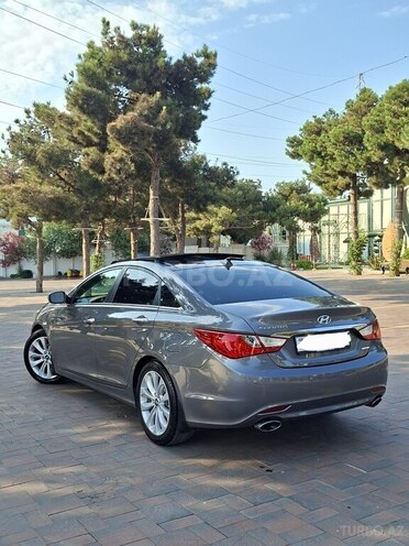 Hyundai Sonata-3