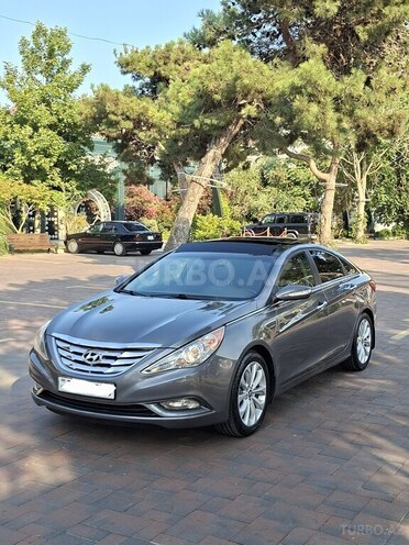 Hyundai Sonata-8