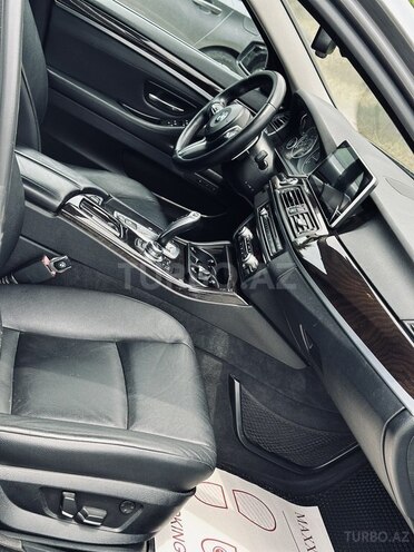 BMW 528-15