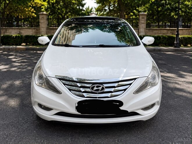 Hyundai Sonata-1