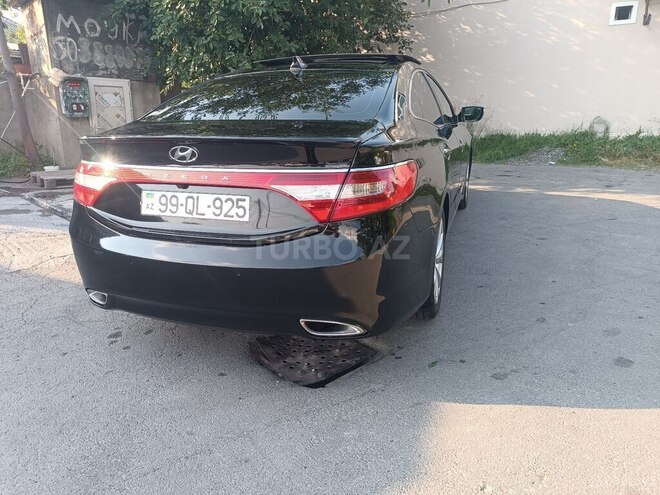 Hyundai Azera-5