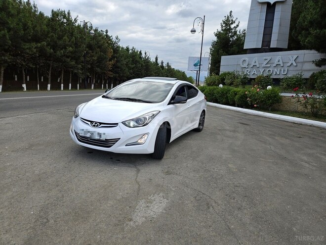 Hyundai Elantra-1