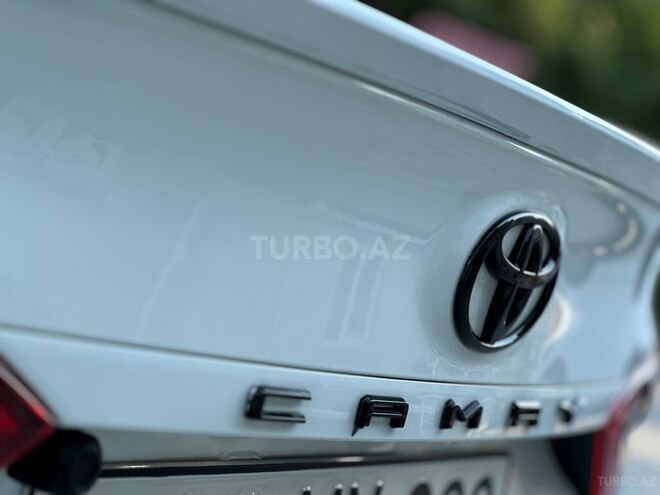 Toyota Camry-21