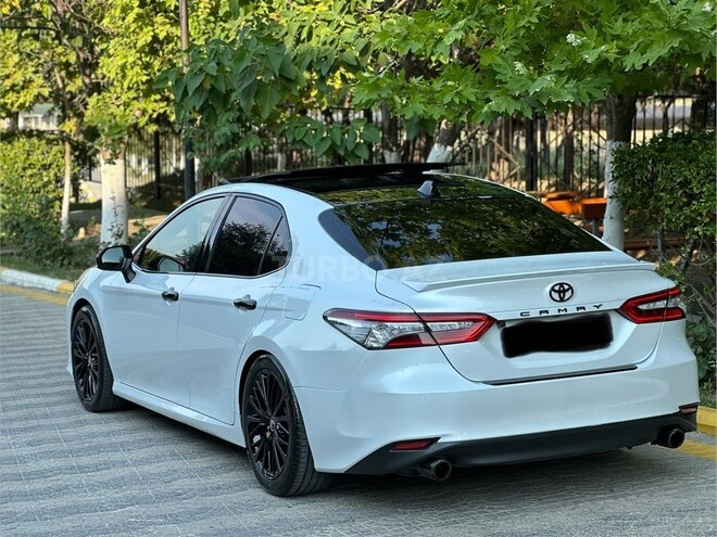 Toyota Camry-8