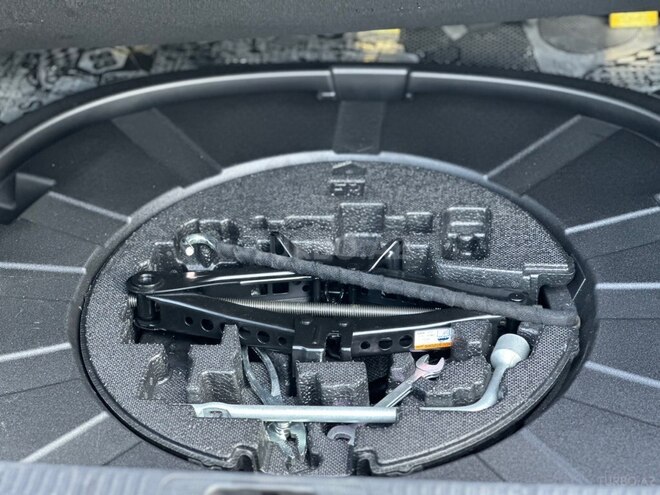Toyota Camry-19