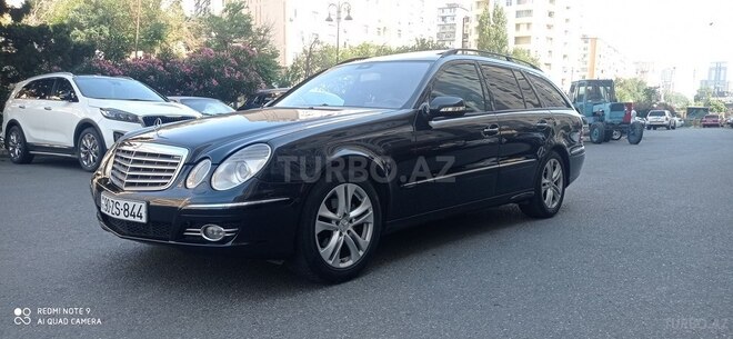 Mercedes E 220-4