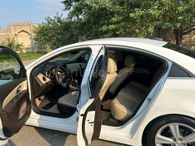 Chevrolet Cruze-6