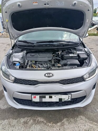 Kia Rio-8