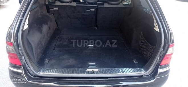 Mercedes E 220-12