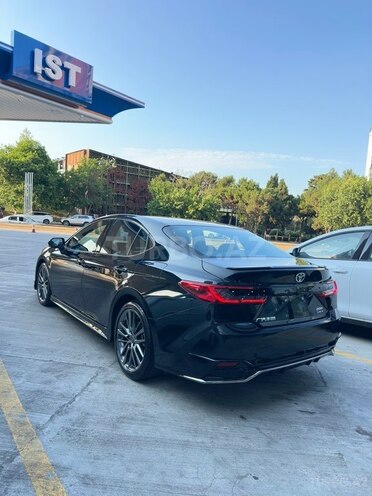 Toyota Camry-7