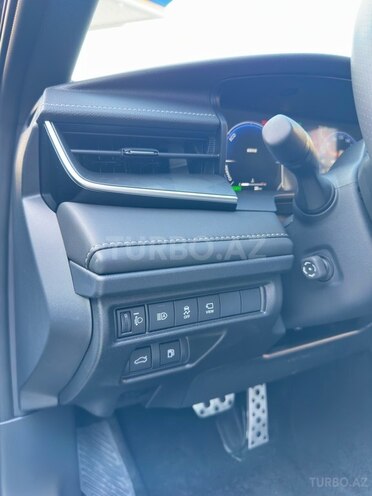 Toyota Camry-9