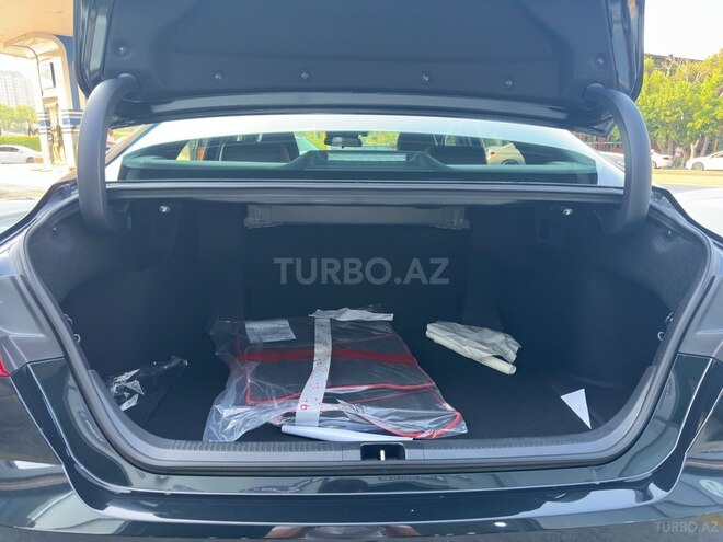 Toyota Camry-15