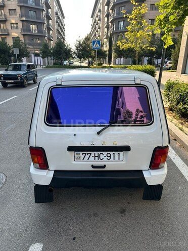 LADA (VAZ) Niva-8