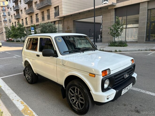 LADA (VAZ) Niva-6