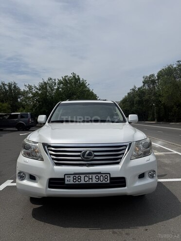 Lexus LX 570-1