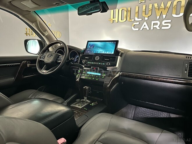 Toyota Land Cruiser-15