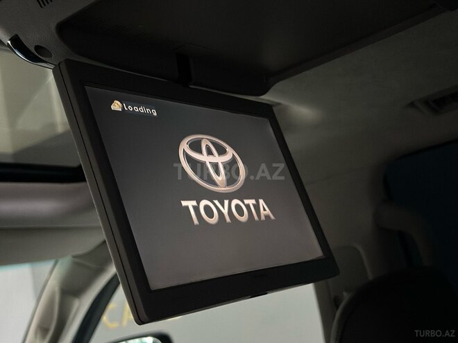 Toyota Land Cruiser-26