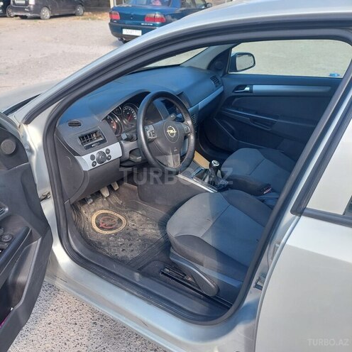 Opel Astra-8